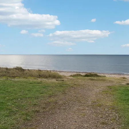 Pet Friendly In * Dannemare